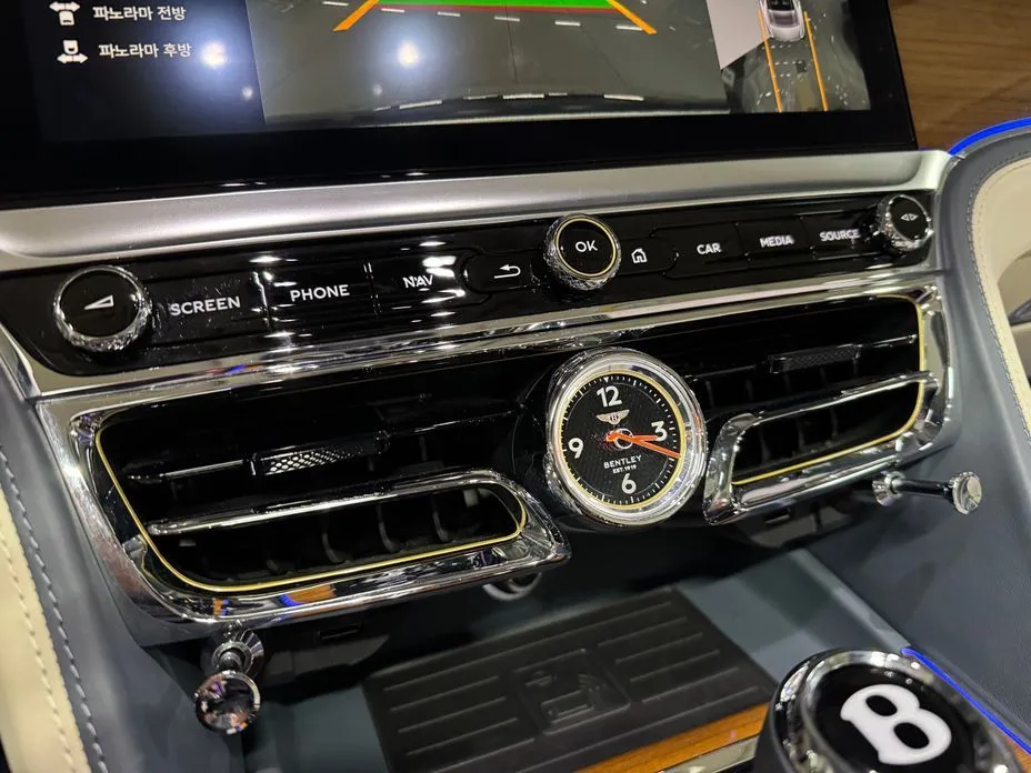 Bentley Flying Spur — фото 7