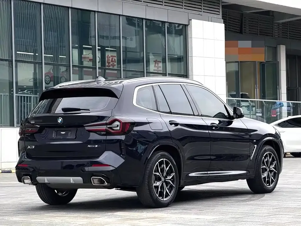 BMW X3 — фото 10