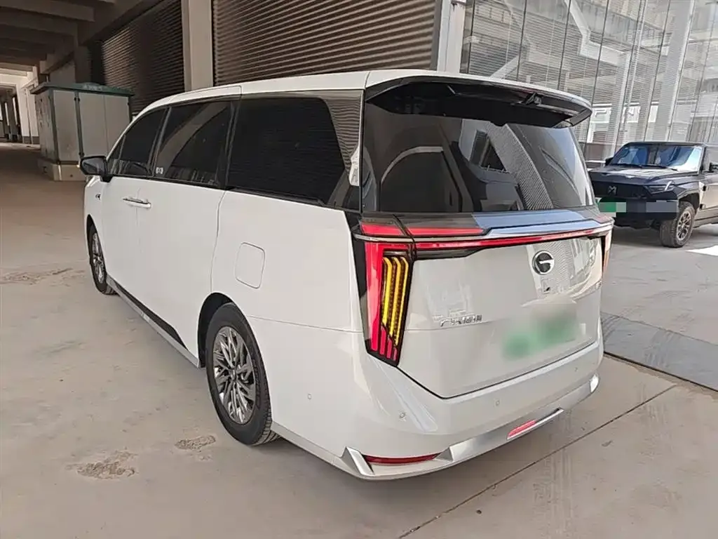 GAC Motor Trumpchi M8 — фото 2