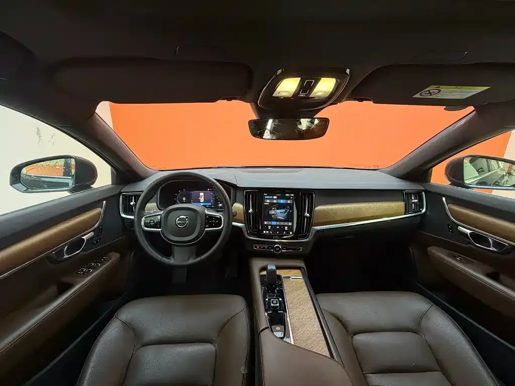 Volvo S90 — фото 9