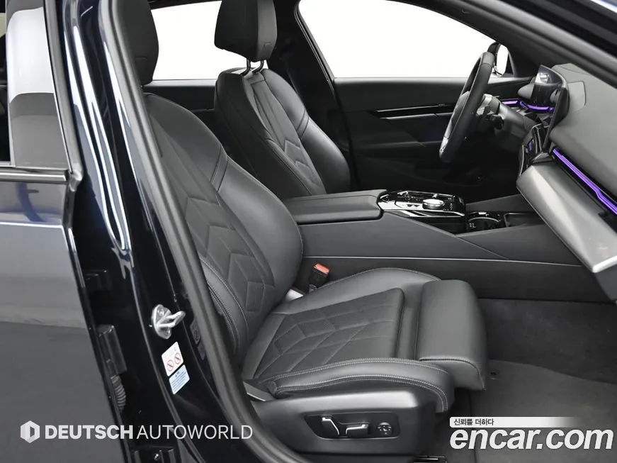 BMW 5-Series 2024 из KR, фото 4