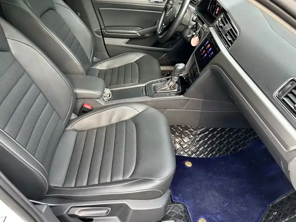Volkswagen Lamando 2021 из CN, фото 10