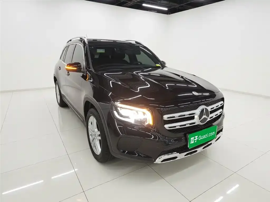 Mercedes-Benz GLB — фото 4