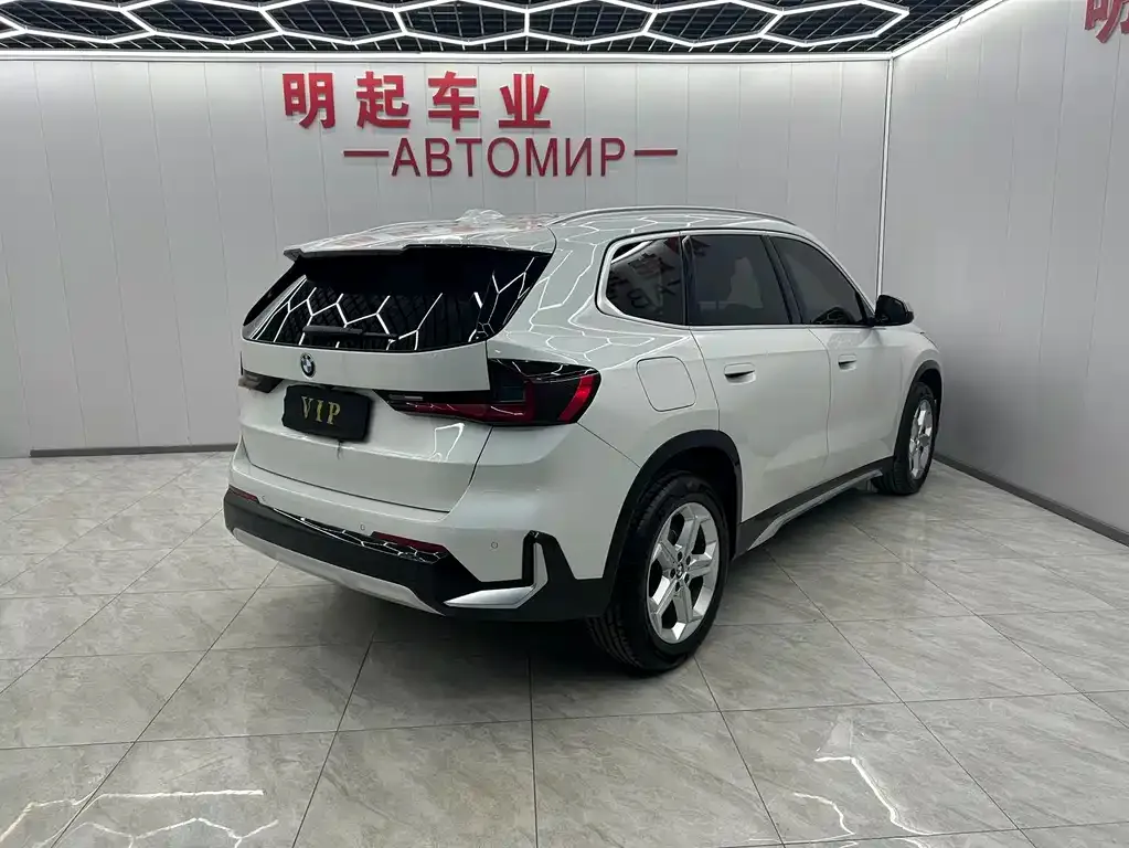 BMW X1 — фото 10