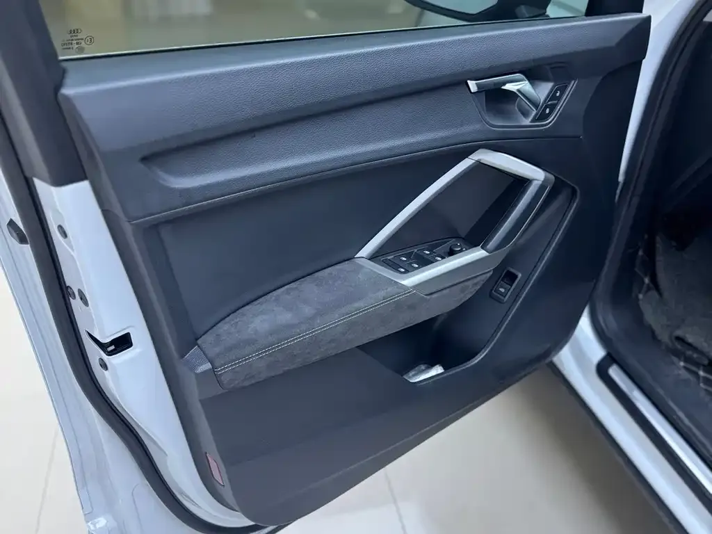 Audi Q3 2021 из CN, фото 6