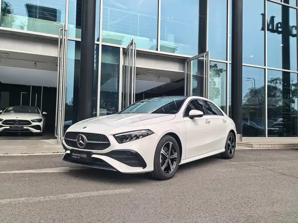 Mercedes-Benz A-Class — фото 1