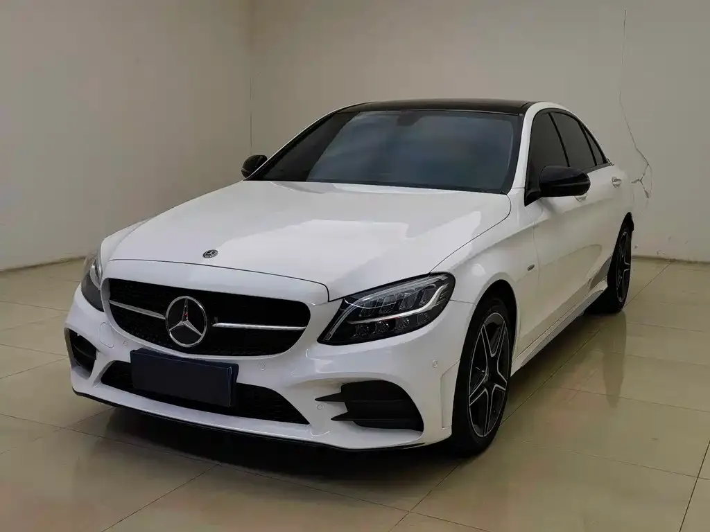 Mercedes-Benz C-Class — фото 1