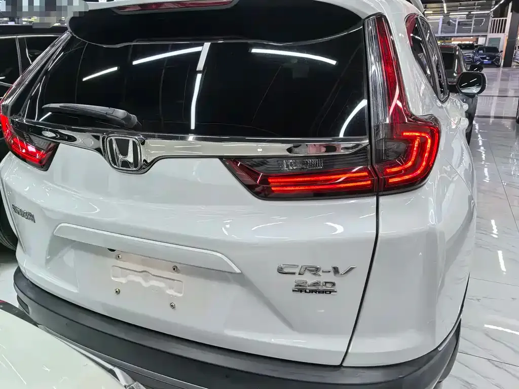 Honda CR-V — фото 10