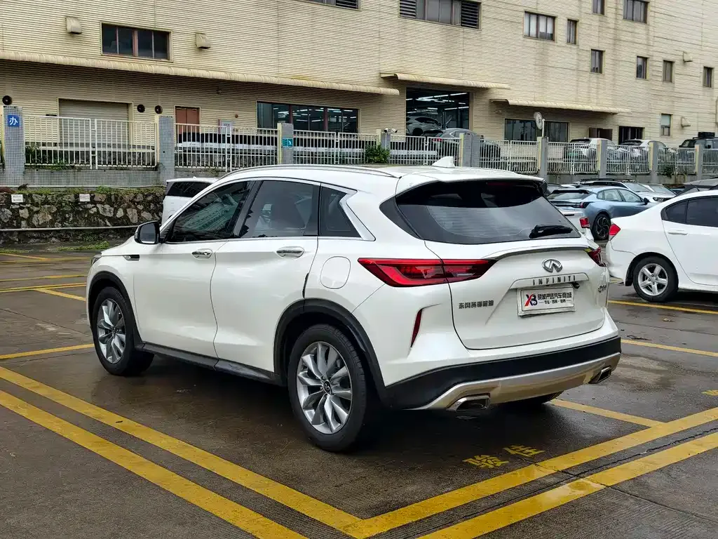 Infiniti QX50 2021 из CN, фото 10