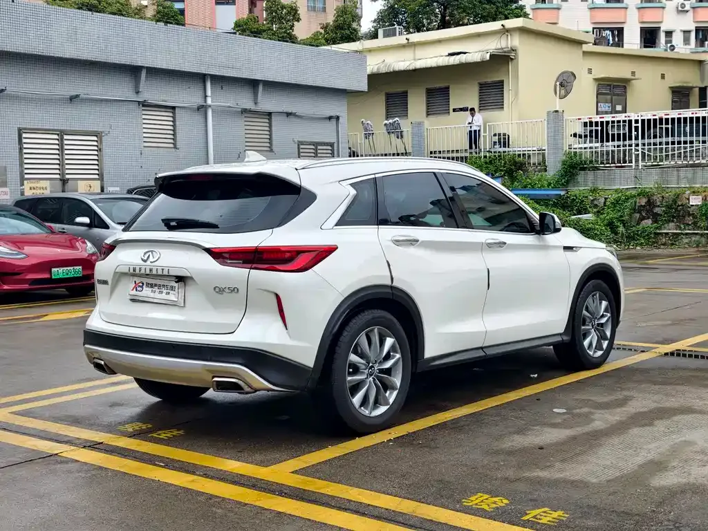 Infiniti QX50 2021 из CN, фото 6