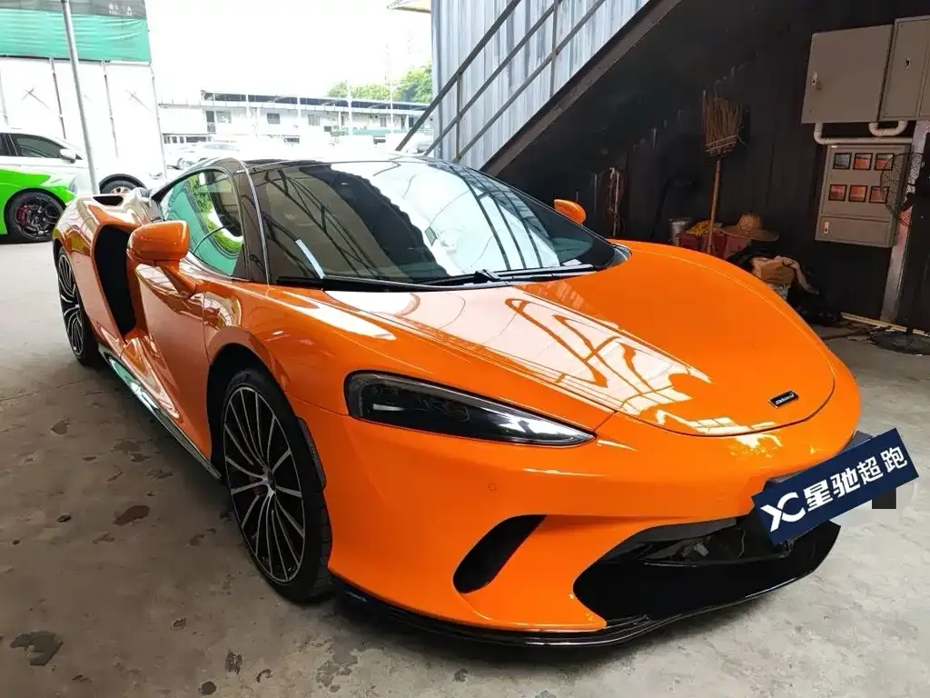 McLaren GT — фото 1