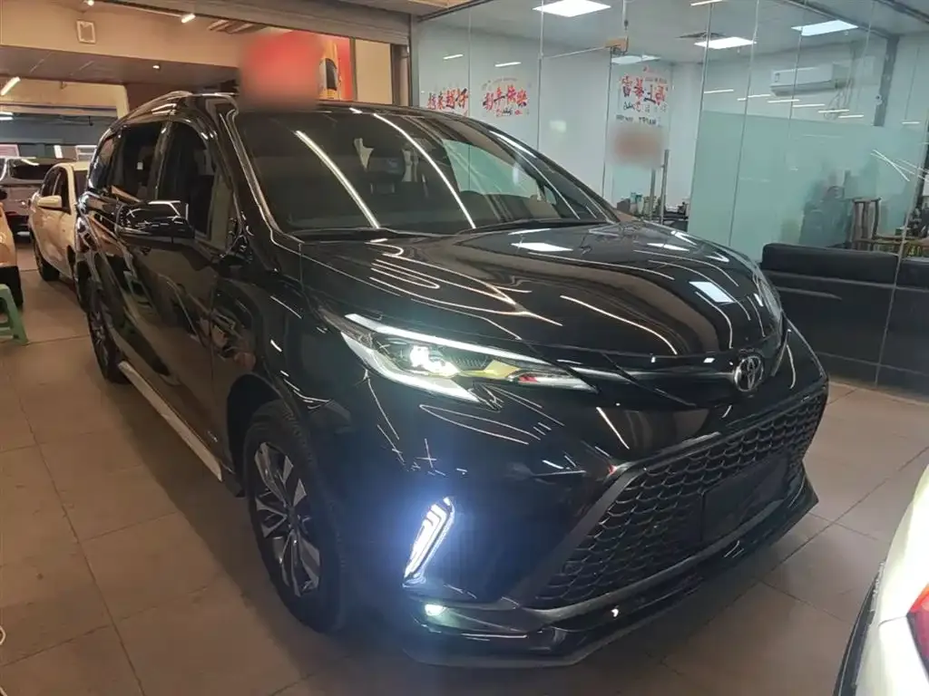 Toyota Granvia 2025 из CN, фото 2
