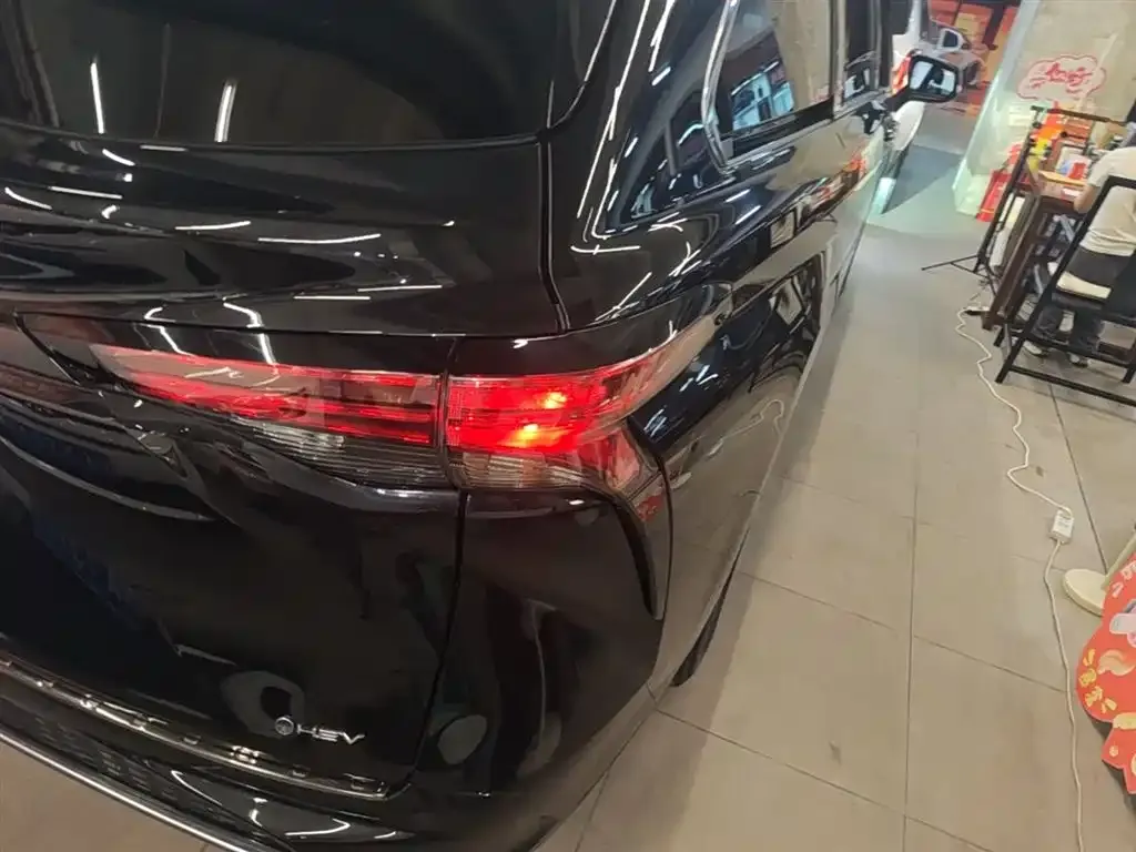 Toyota Granvia 2025 из CN, фото 10