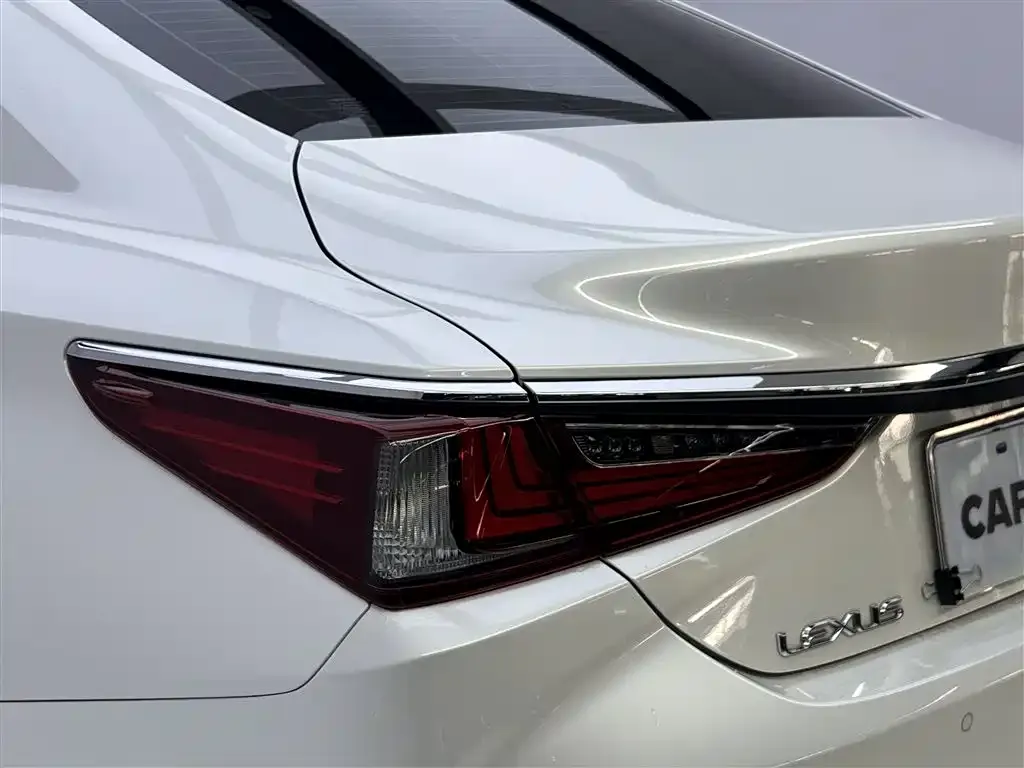 Lexus ES 2024 из CN, фото 3