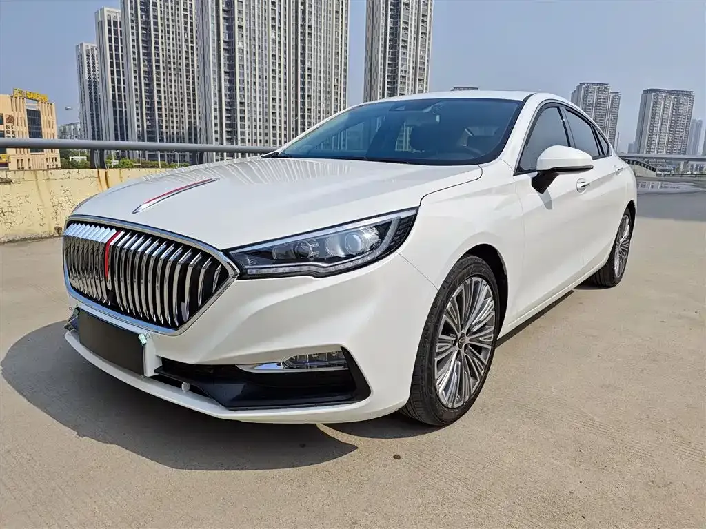 Hongqi H5 — фото 1