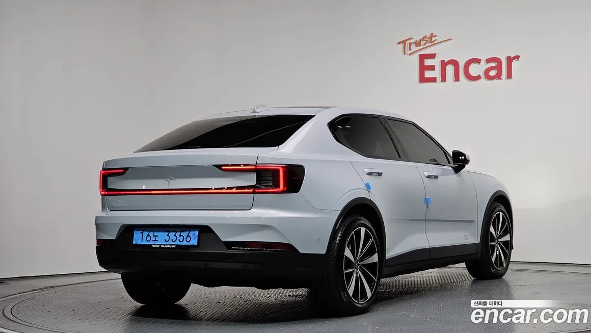 Polestar Polestar 2 — фото 10