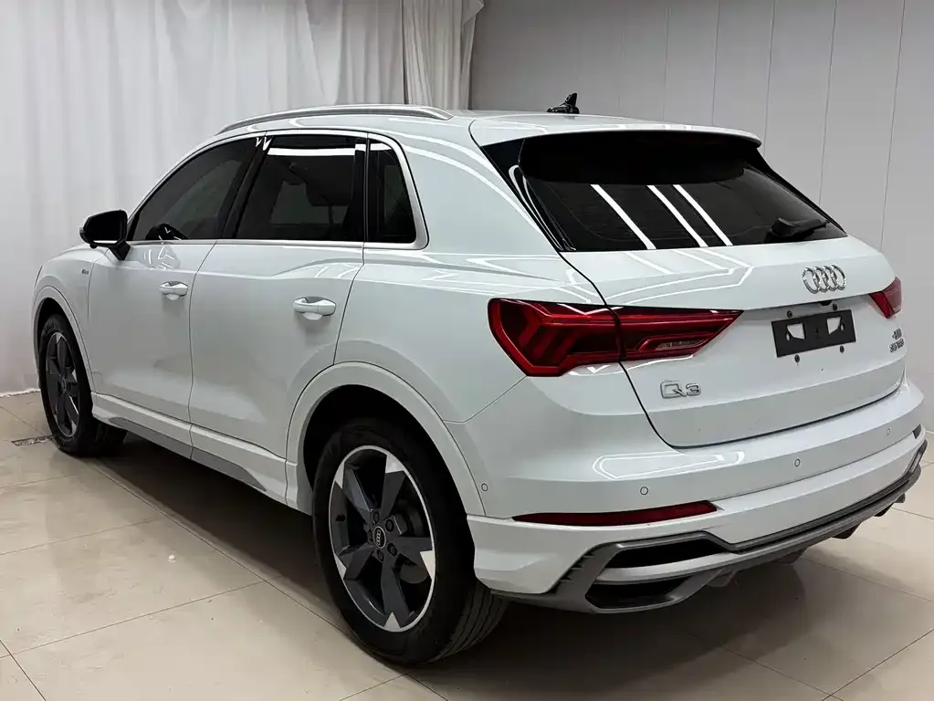 Audi Q3 — фото 5