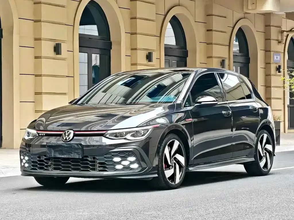 Volkswagen Golf GTI — фото 6