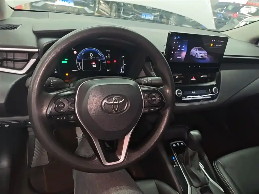 Toyota Corolla 2023 из CN, фото 8