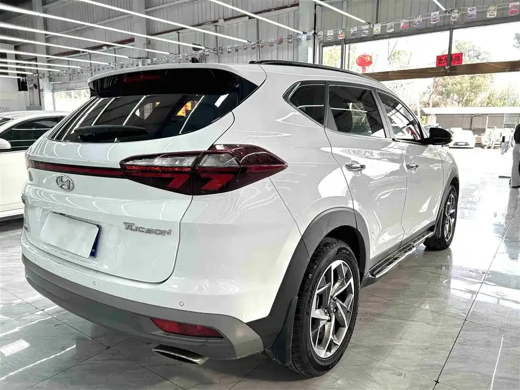 Hyundai Tucson — фото 5
