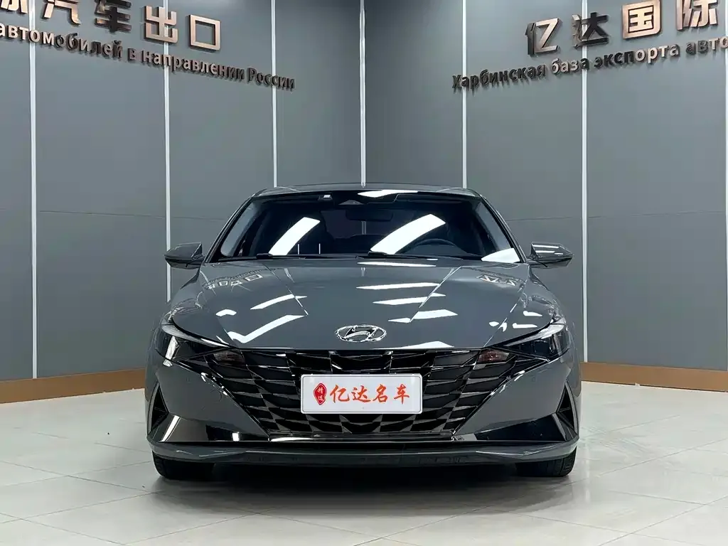 Hyundai Elantra — фото 9
