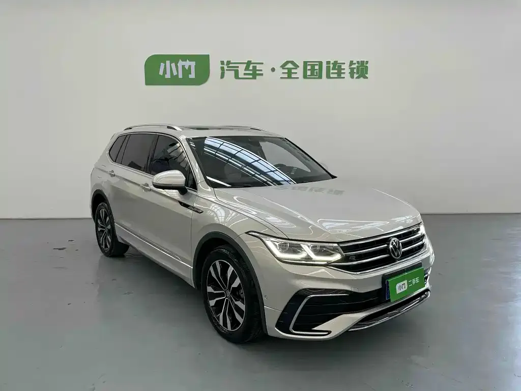Volkswagen Tiguan L — фото 2