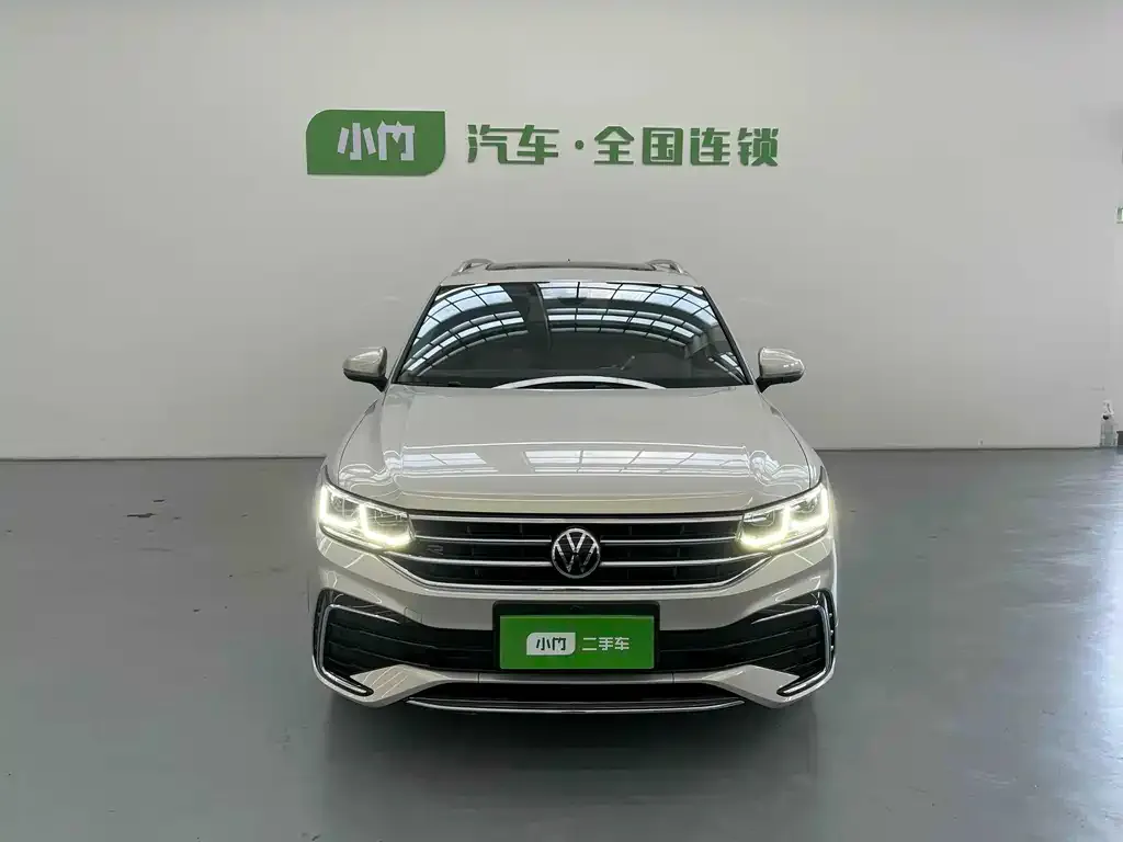 Volkswagen Tiguan L — фото 4
