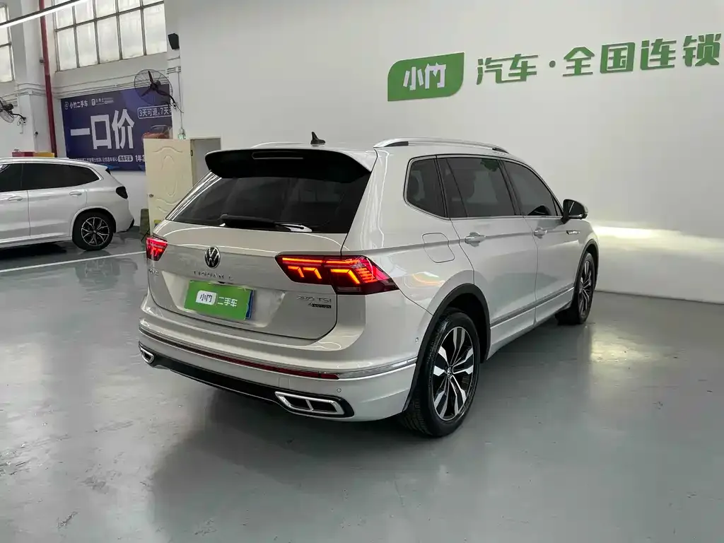 Volkswagen Tiguan L — фото 6