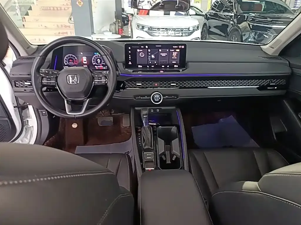 Honda Accord — фото 7