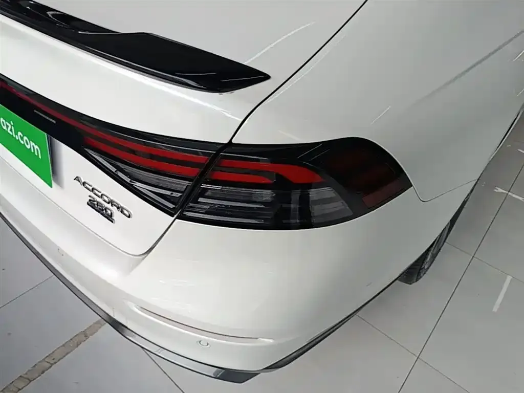 Honda Accord — фото 2