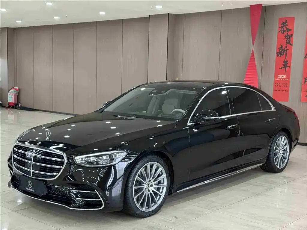 Mercedes-Benz S-Class — фото 1