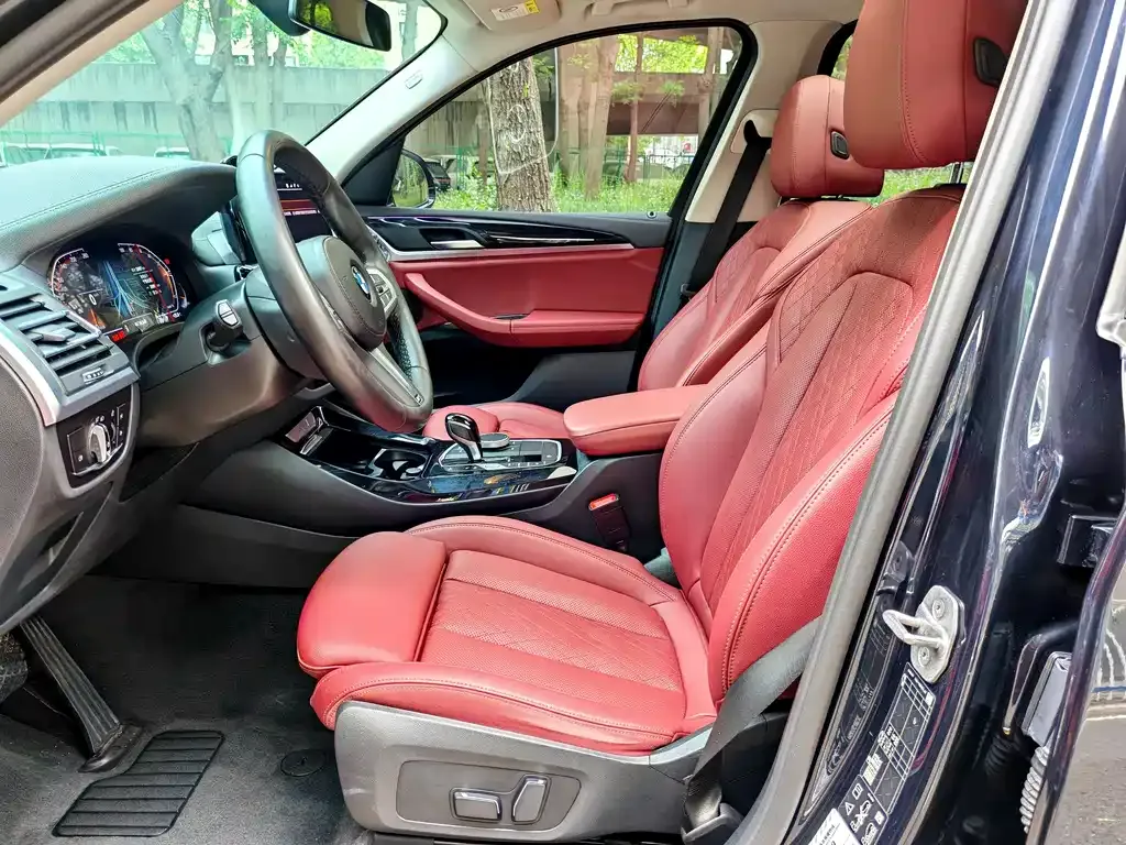 BMW X3 2024 из CN, фото 2