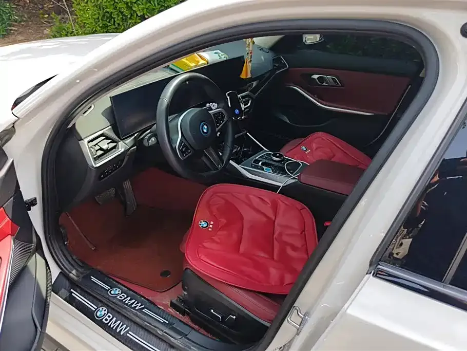 BMW i3 2024 из CN, фото 4