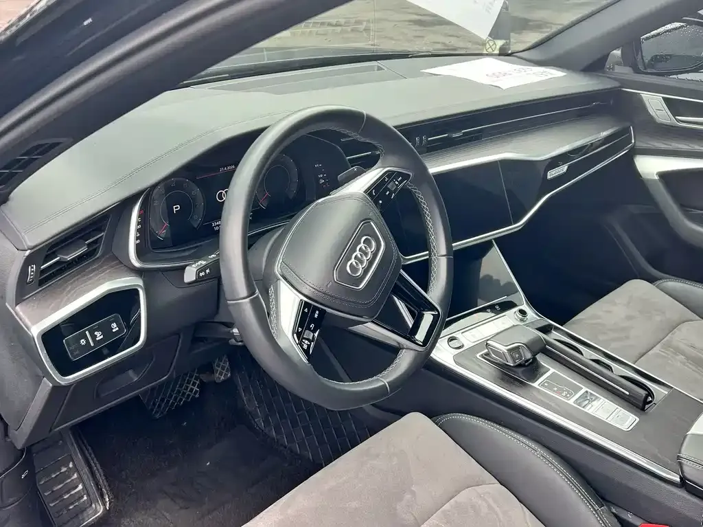 Audi A6L — фото 5