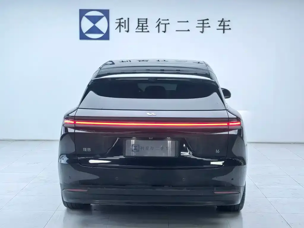 Li Auto i6 — фото 2