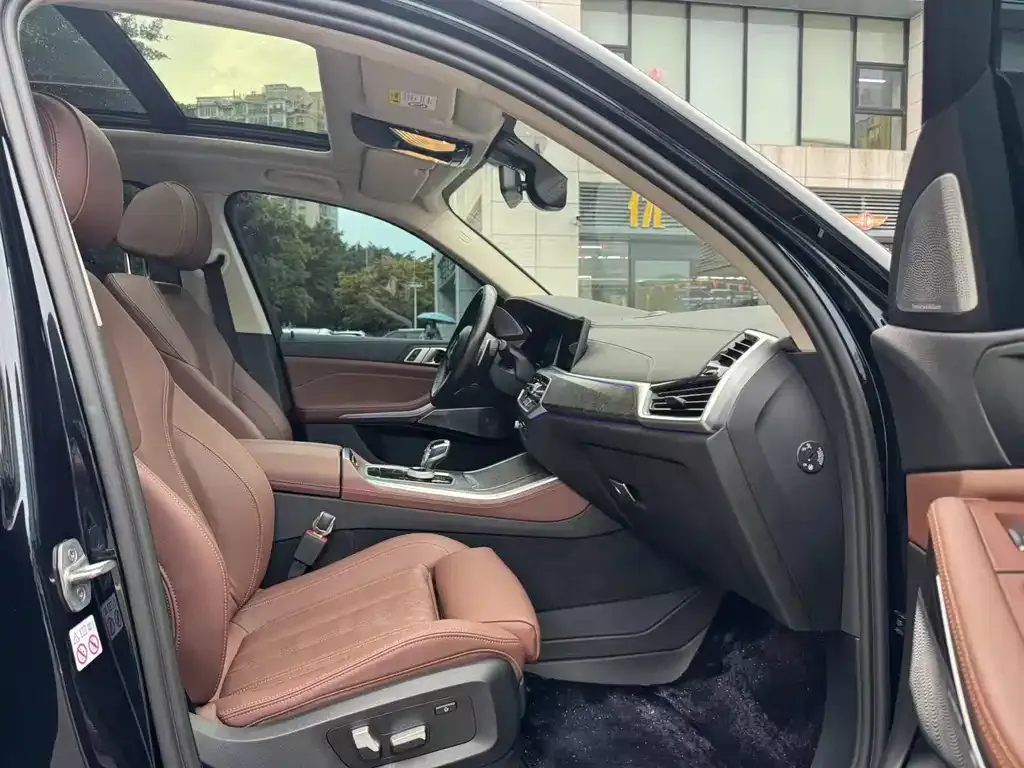BMW X5 (Import) 2022 из CN, фото 2