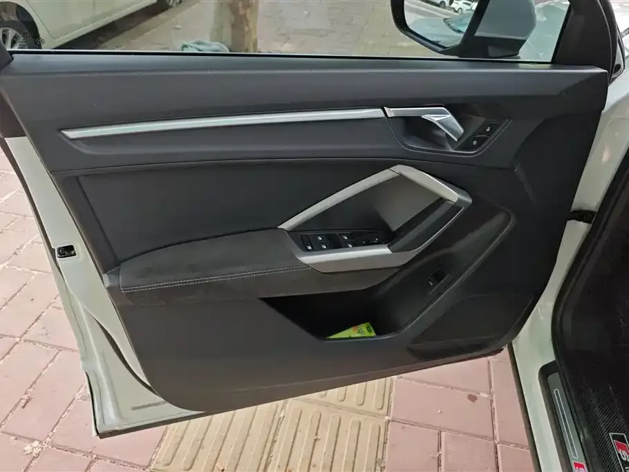 Audi Q3 2021 из CN, фото 2