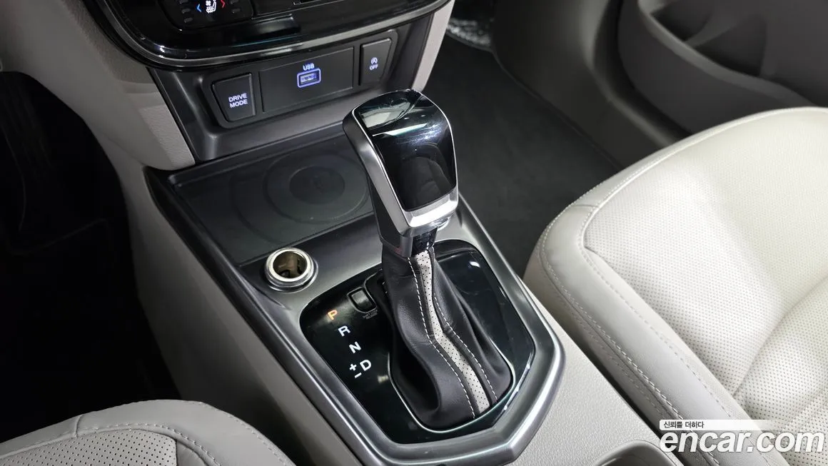 KG Mobility (Ssangyong) TIBOLI 2022 из KR, фото 8
