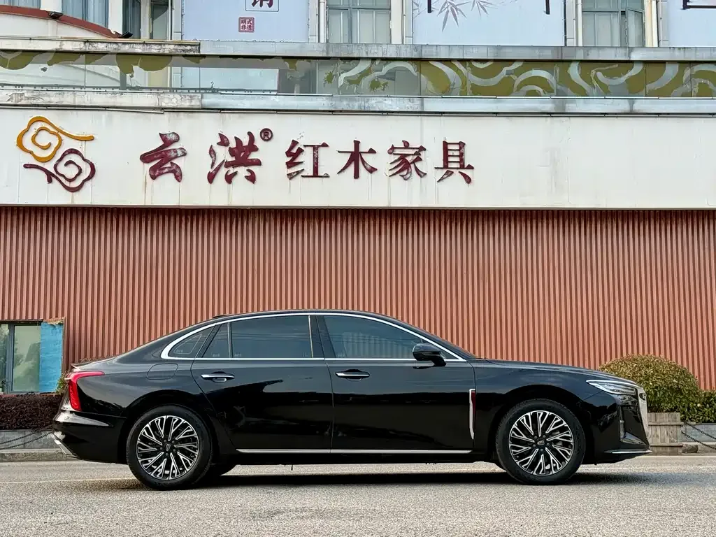 Hongqi H5 — фото 5