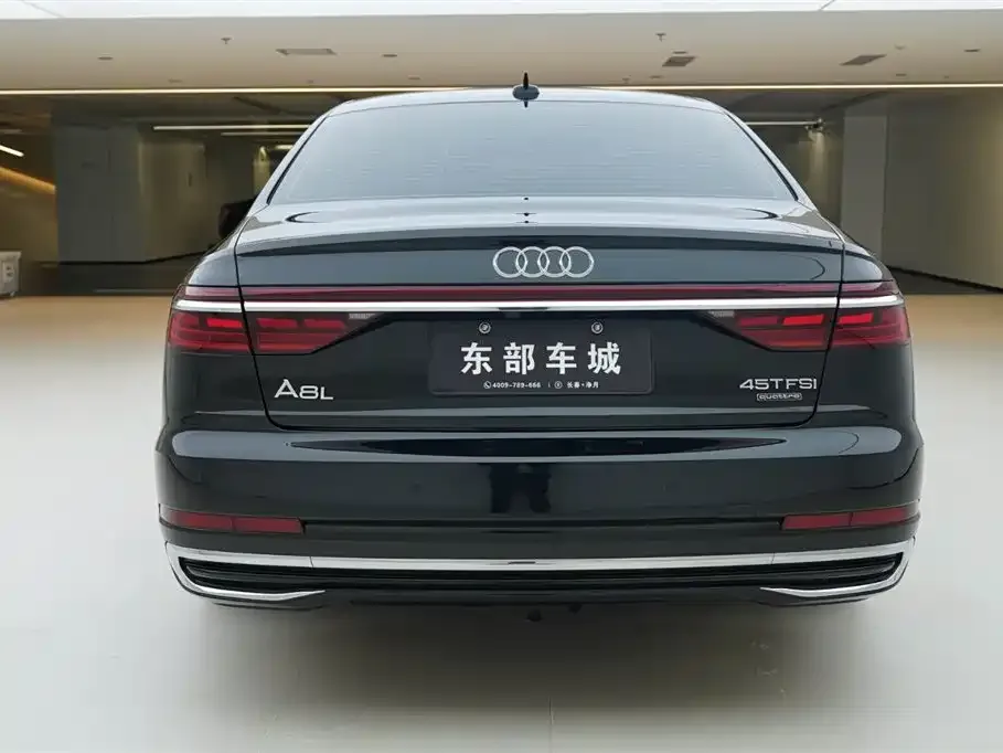 Audi A8 — фото 4