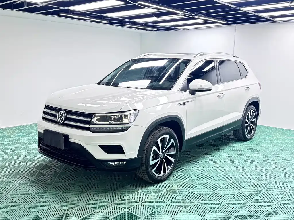 Volkswagen Tharu