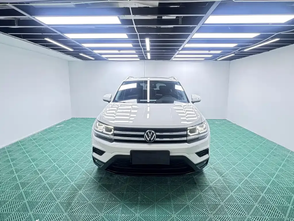 Volkswagen Tharu 2022 из CN, фото 9