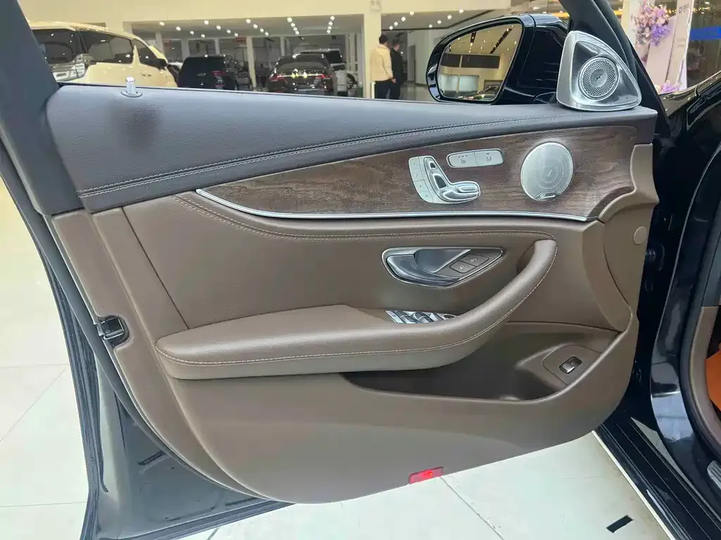 Mercedes-Benz E-Class 2023 из CN, фото 7