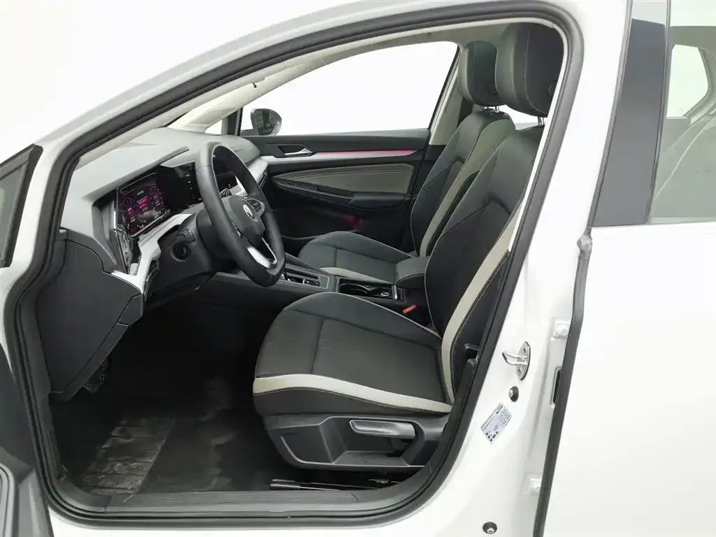 Volkswagen Golf 2022 из CN, фото 8