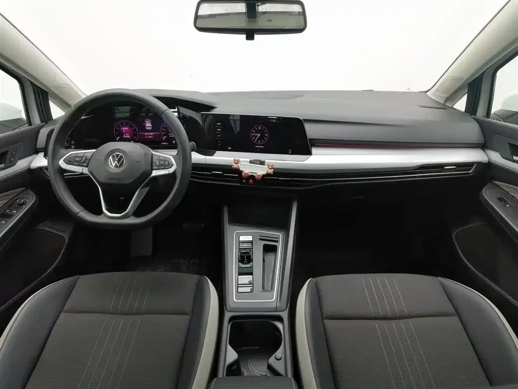 Volkswagen Golf 2022 из CN, фото 6