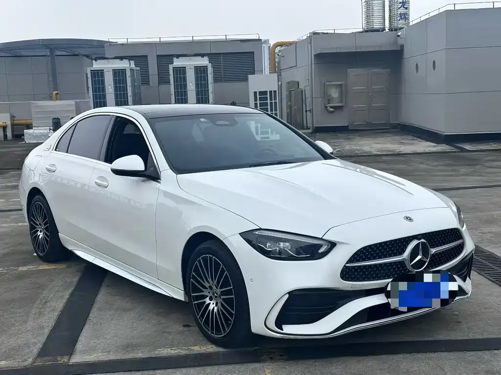 Mercedes-Benz C-Class — фото 1