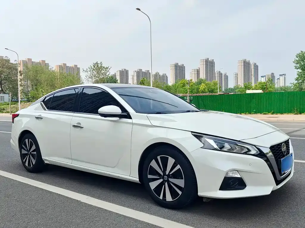 Nissan Teana — фото 7