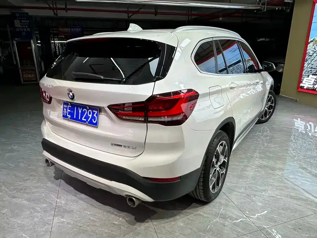 BMW X1 — фото 7