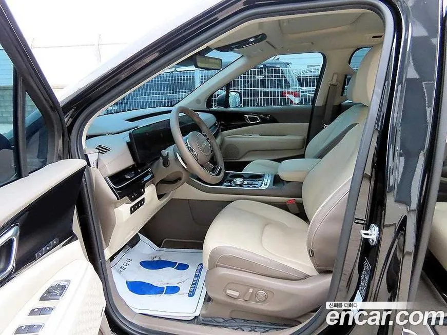 Kia Carnival — фото 4