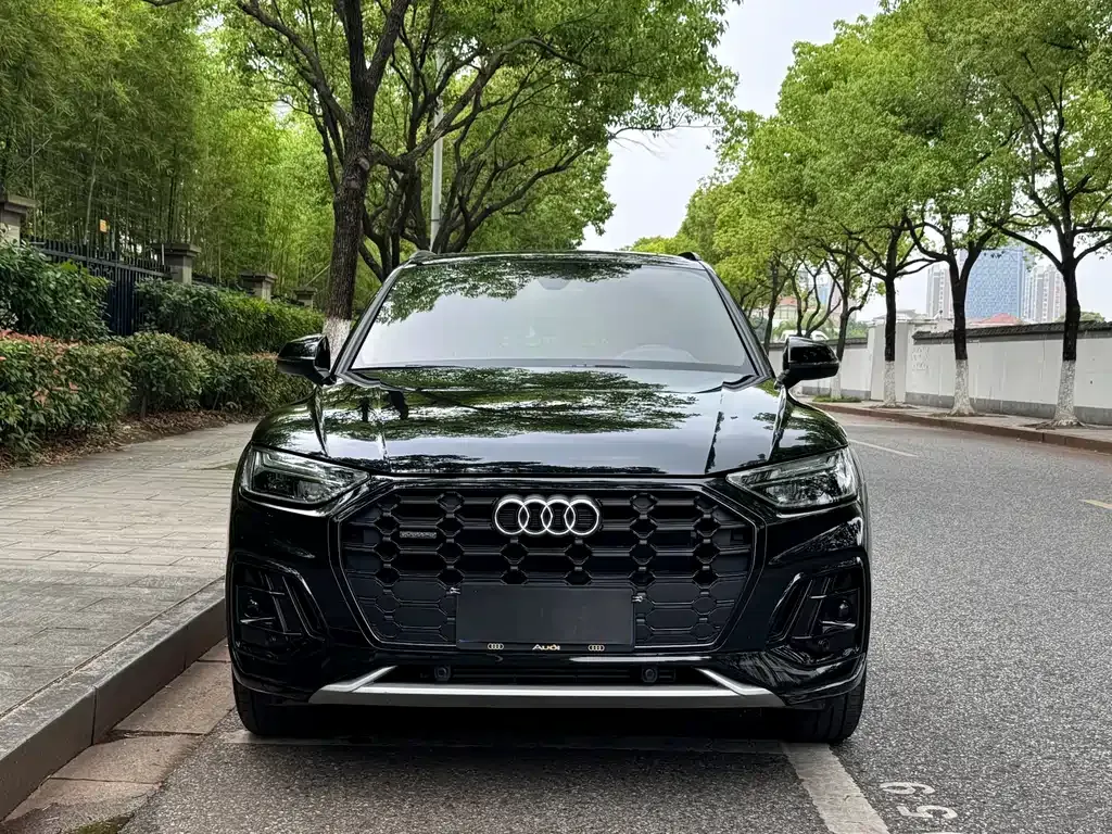 Audi Q5L — фото 2